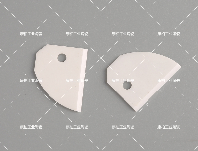 氧化铝陶瓷是什么材料？导热效果怎么样？